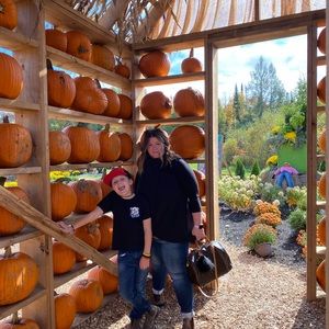 Meet your Posher, Lindsay